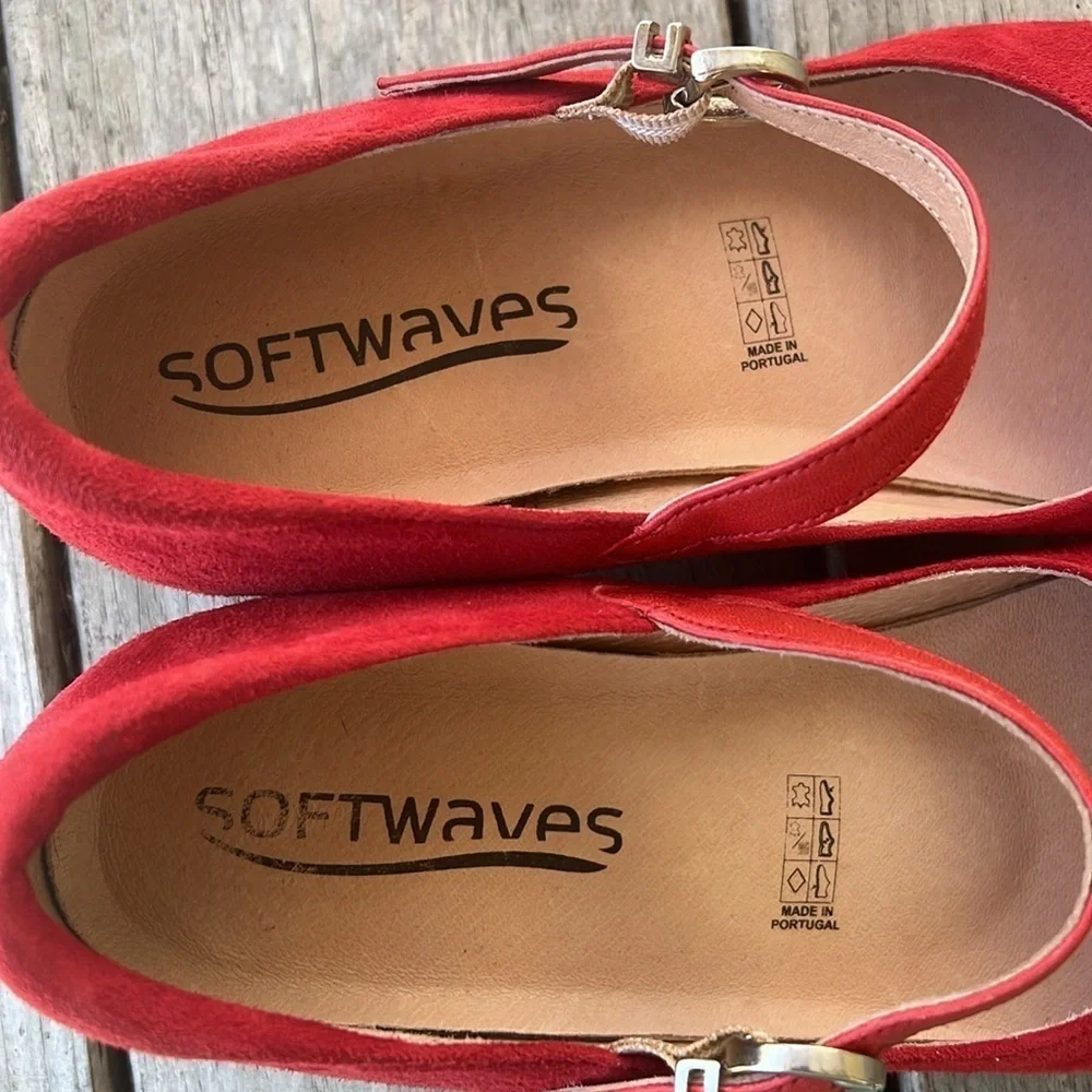 Softwaves Red Suede Mary Jane Wedges Vintage-Inspired Peep Toe Heels EU 39 (8.5)
